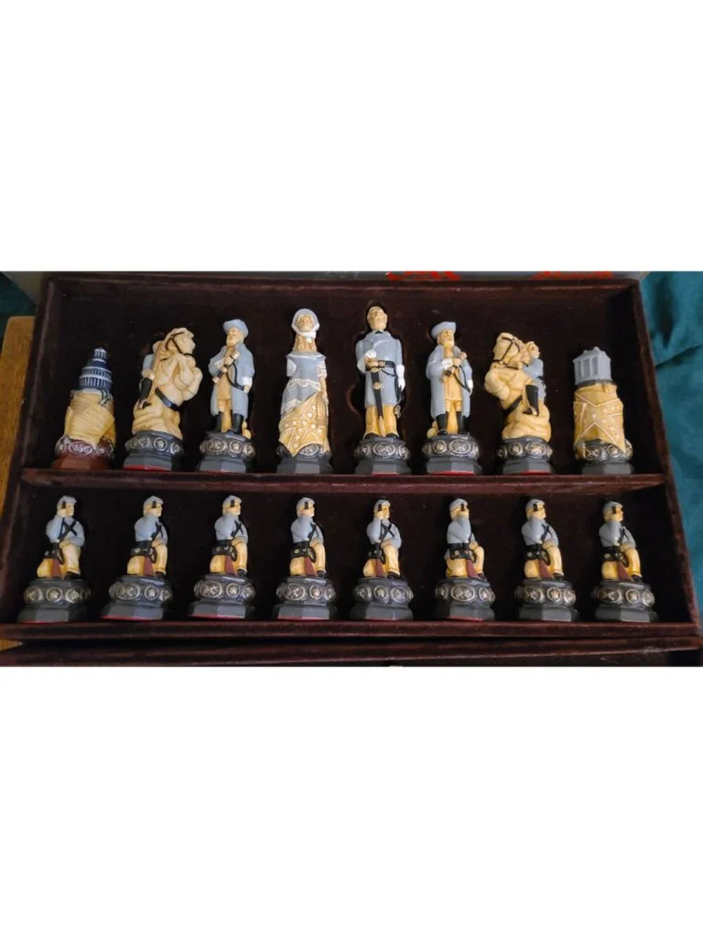 American Civil War Themed Chess Pieces SAS Studio Anne Carlton w/ Board & Box